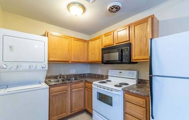 1 bed, 1 bath, 525 sqft, $825, Unit Unit 3585-04