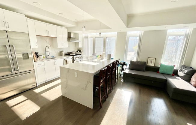 262 Monsignor Obrien Hwy