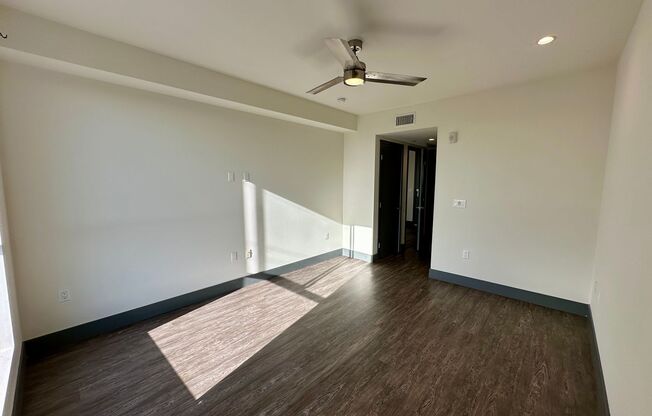 2 beds, 2 baths, 1,150 sqft, $3,550, Unit 402