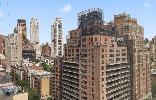 1 bed, 1 bath, $4,550, Unit 16D