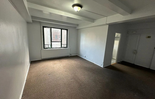 1515 METROPOLITAN AVE