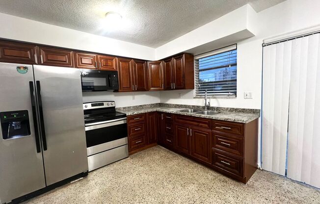 3 beds, 2 baths, $3,250, Unit 2762