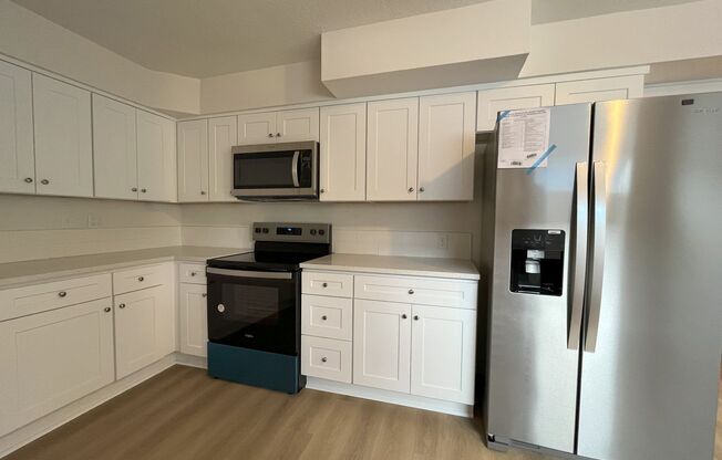Renovated 3-Bedroom Home with Modern Kitchen & Expansive Primary Suite