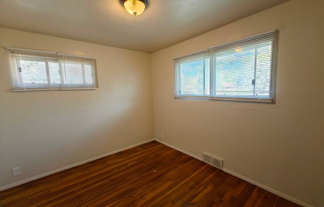 3 beds, 1 bath, $1,350