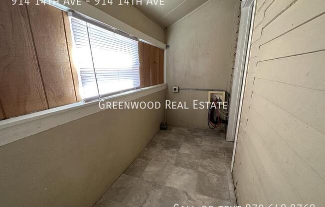 914 14 AVE