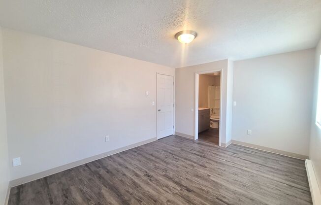 1 bed, 1 bath, $1,050, Unit 109