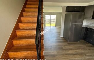 2 beds, 1 bath, 850 sqft, $1,295, Unit Unit 10