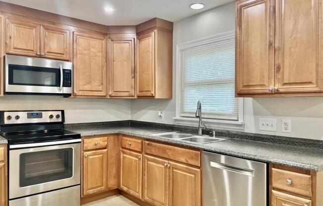 323 FRANK DR