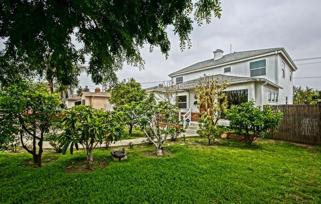 REMODELED, BRIGHT & SPACIOUS, 2-STORY HOME ON QUIET CUL-DE-SAC STREET W/ OPEN LIVING SPACE, BEAUTIFUL PRIMARY W/ DECK, COVERED PATIO & HUGE YARD CLOSE TO EVERYTHING!