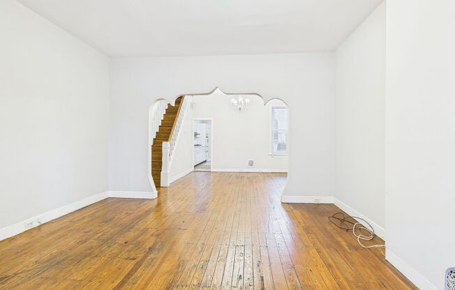 Huge 4 bed 2 full bath home in the heart of Fairmount.