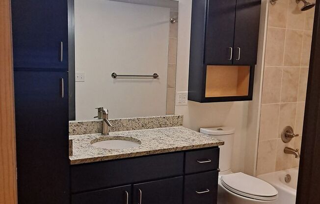 2 beds, 2 baths, 865 sqft, $1,549, Unit 3105