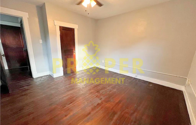 2 beds, 1 bath, $1,100