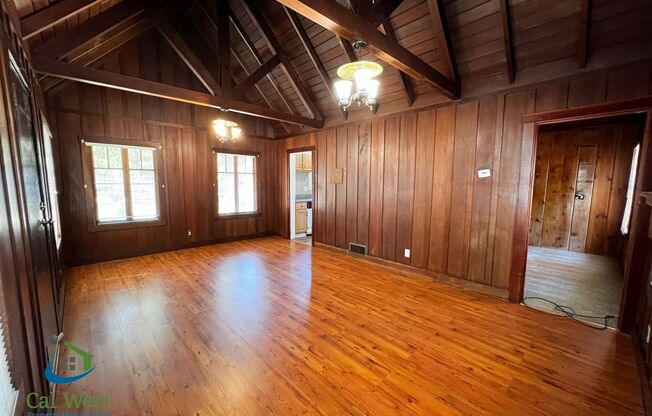 $3,695 - Beautiful 3 BD/1.5 BA Home in Old Almaden on Bertram Rd.