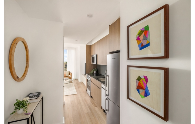 Studio, 1.5 baths, $4,150, Unit 25G