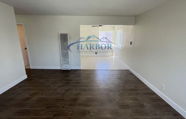 571 W 4 ST