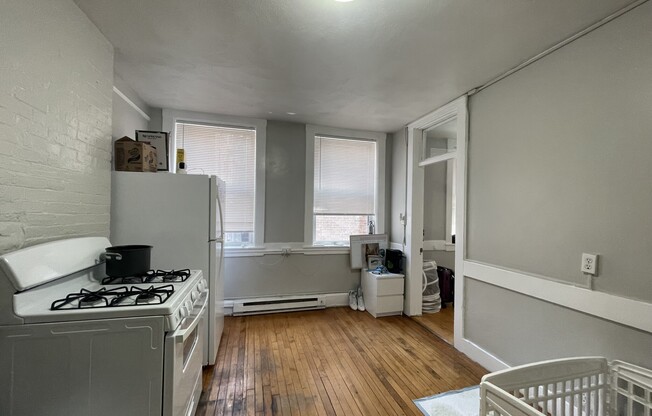 1 bed, 1 bath, , $2,800, Unit 3R