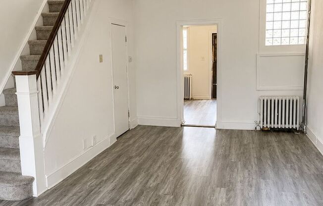 Bright 2BR Port Richmond Row Home with Large Living Space & Basement Storage