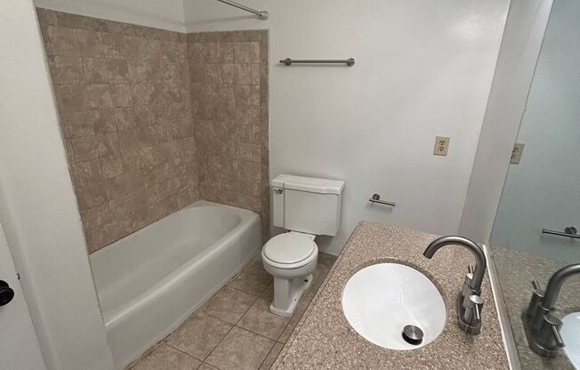 2 beds, 1.5 baths, 1,045 sqft, $1,100, Unit B2-03