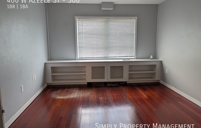 406 W AZEELE STREET