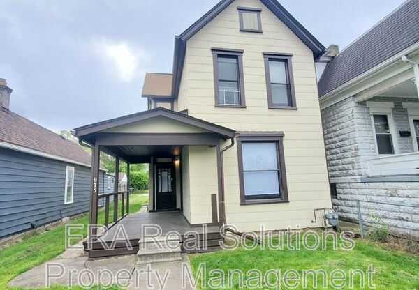 975 5 CAMPBELL AVE
