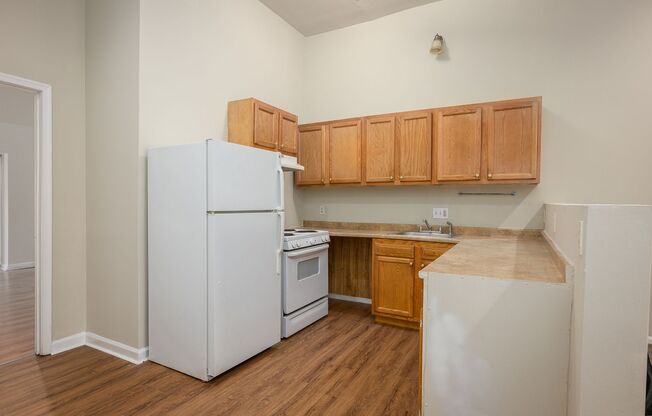 3 beds, 2 baths, $1,949, Unit Unit 2