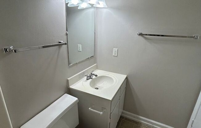 2 beds, 2.5 baths, 1,339 sqft, $1,149, Unit 613