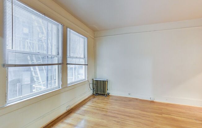 1112 LARKIN ST