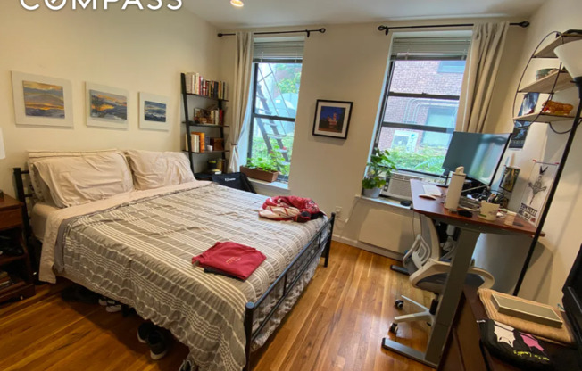 423 E 75 ST