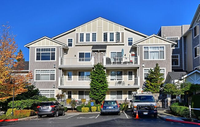 Mukilteo Golf Course View Condo