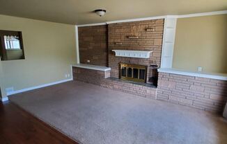 3422 N Thor St
