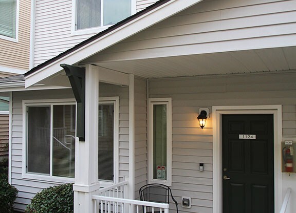 BOTHELL 2 BED, 2.5 BATH CORNER TOWNHOME FOR RENT AVAILABLE NOW!