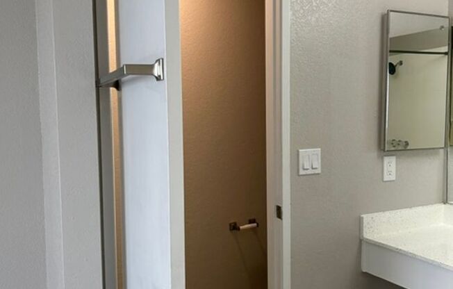 1 bed, 1 bath, 745 sqft, $1,375, Unit CA 5155-210