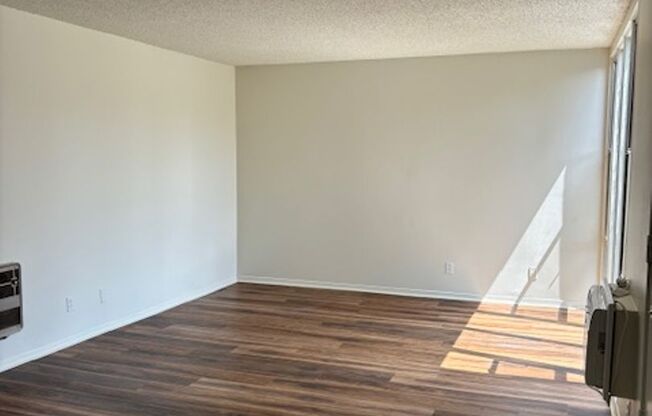 Kabir Apts (Montrose)