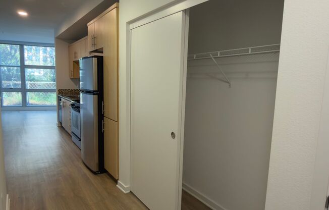 Studio, 1 bath, 609 sqft, $2,145, Unit 249