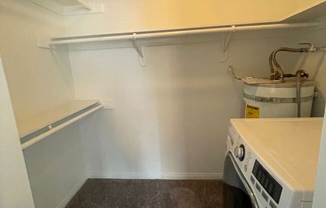 2 beds, 2 baths, 980 sqft, $3,035, Unit 819-34