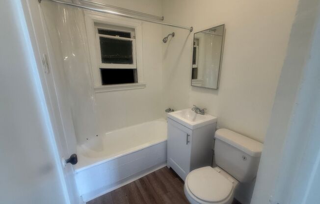 1 bed, 1 bath, 475 sqft, $1,750, Unit 02