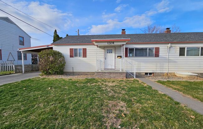 2 Bed 1 Bath Home in the Heart of Richland