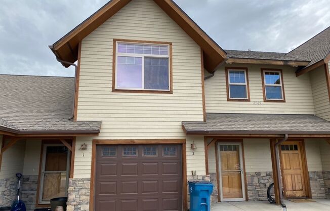 3 Bed 2.5 Bath Condo that backs to the park!