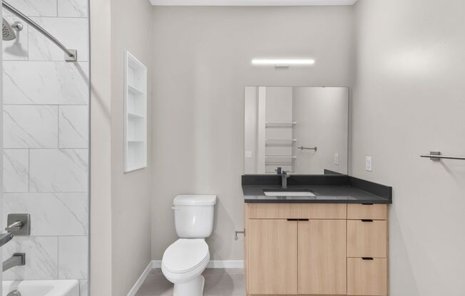2 beds, 1 bath, 913 sqft, $3,560, Unit 402