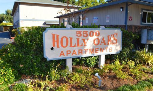 344 // Holly Oaks Apartments