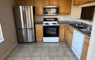 3 beds, 2.5 baths, $2,145, Unit # 30