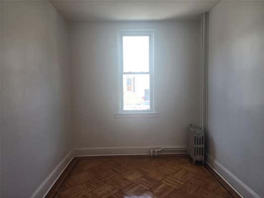 68-17 60 Street