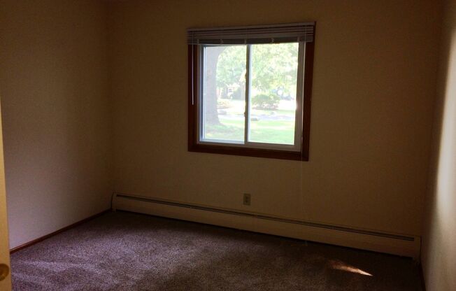 2 beds, 1.5 baths, 950 sqft, $1,174, Unit 248