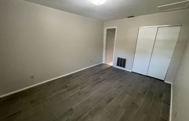 1 bed, 1 bath, $1,050