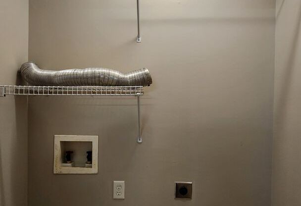 Studio, 1 bath, 600 sqft, $615, Unit 128-09