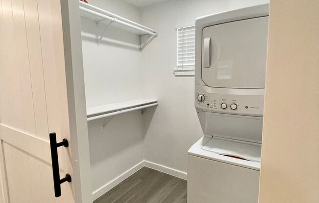 4 beds, 2 baths, 1,350 sqft, $3,100, Unit B
