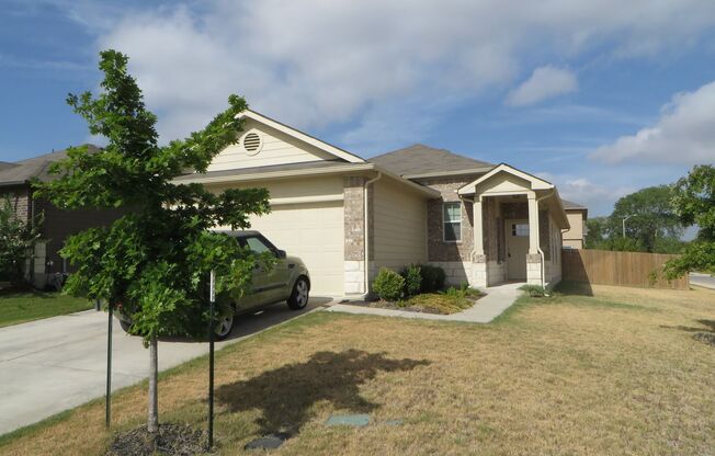3 bedroom 2 bath in the La Conterra neighborhood