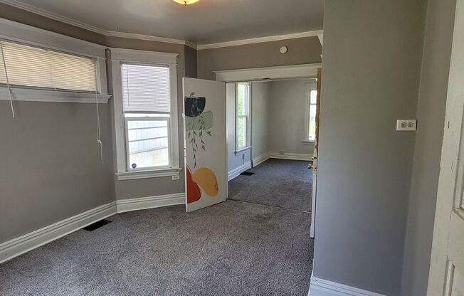 Duluth, MN - 4 bedroom - 2 bathroom - Close to UMD & CSS