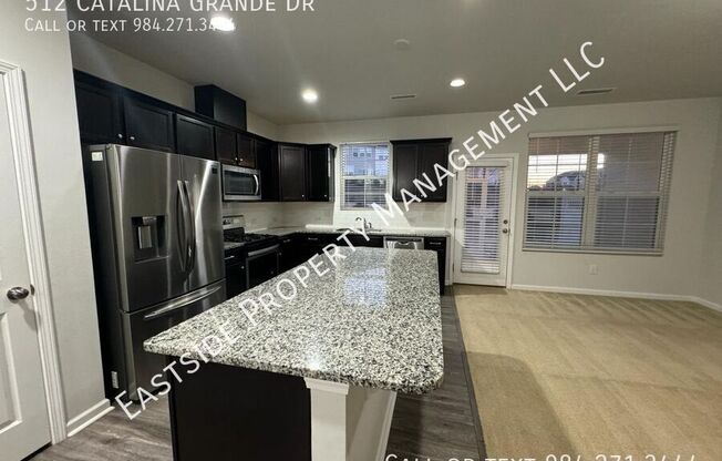 512 CATALINA GRANDE DR