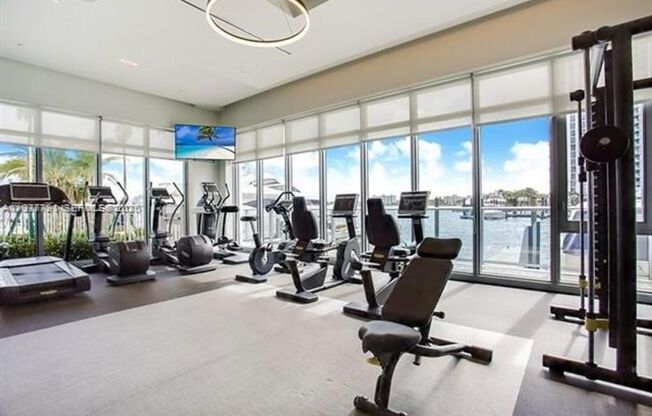 2 beds, 2 baths, 1,670 sqft, $5,500, Unit 17301 Biscayne Blvd unit 1103